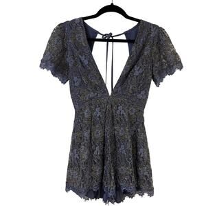 ASTR The Label Blue & Gray Lace Tie Back Romper Size Small